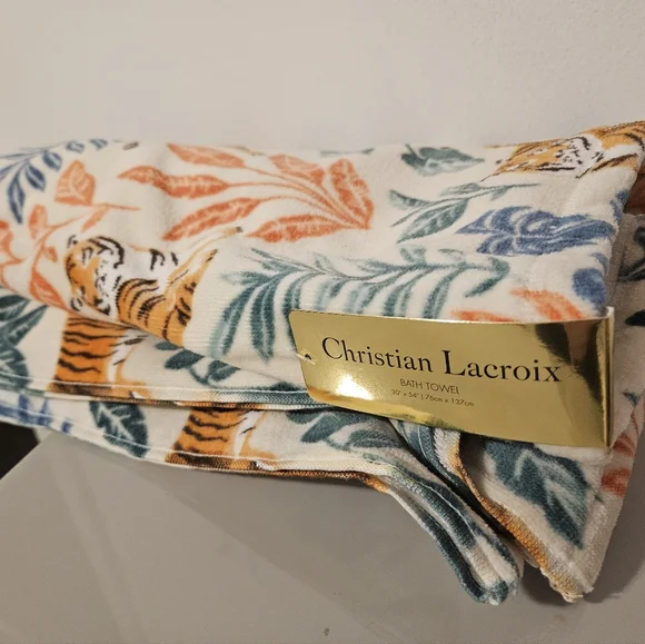 Christian Lacroix Safari Tiger Bath Towel - Picture 3 of 4